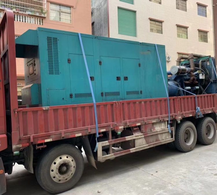 卧龙如何在不同负载率下确保 400KW 柴油发电机组的正常运行？